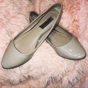 Steve Madden nude flats